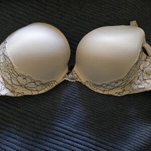 Victoria Secret Push Up Bra